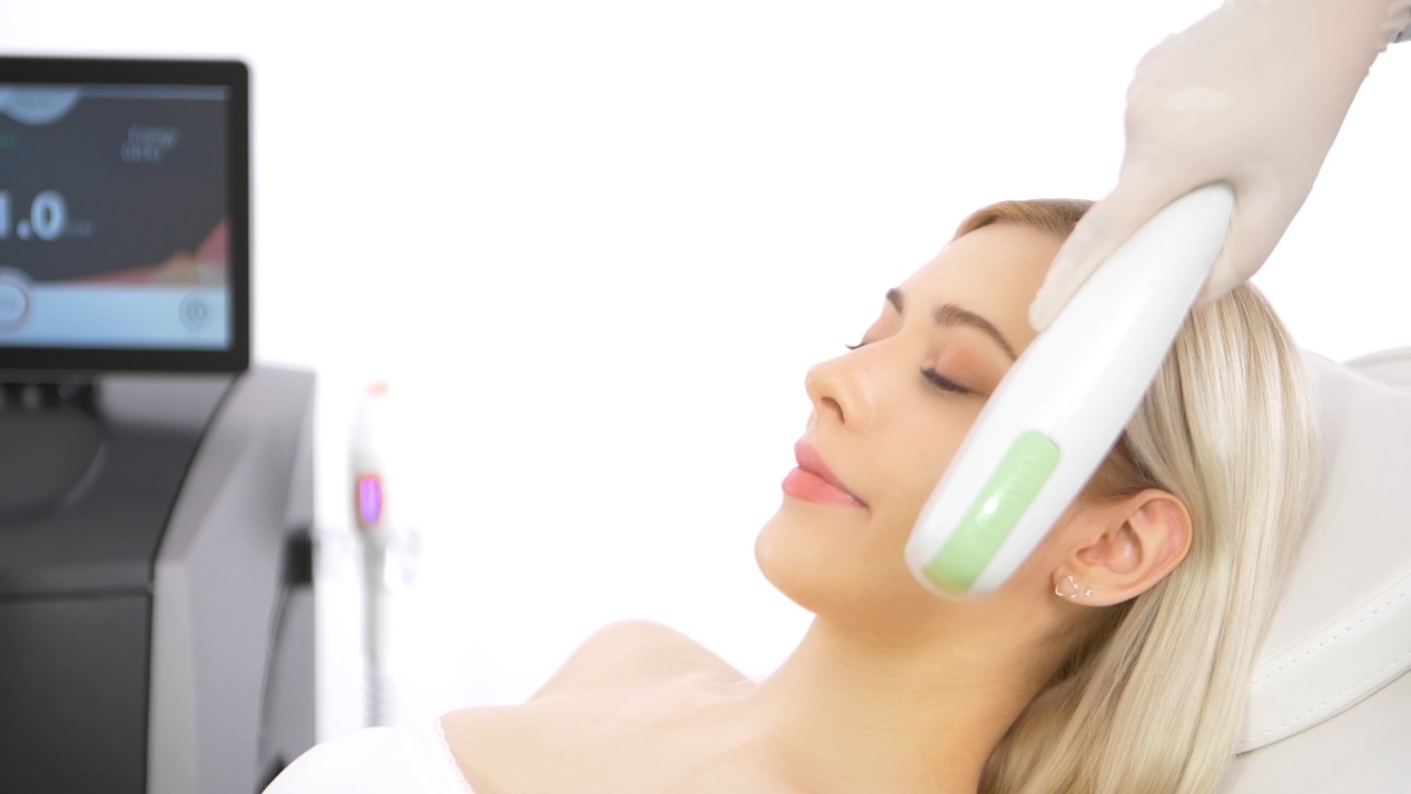 Photon vs Super Photon: The Smart Buyer's Guide to Light-Based Skin Rejuvenation
