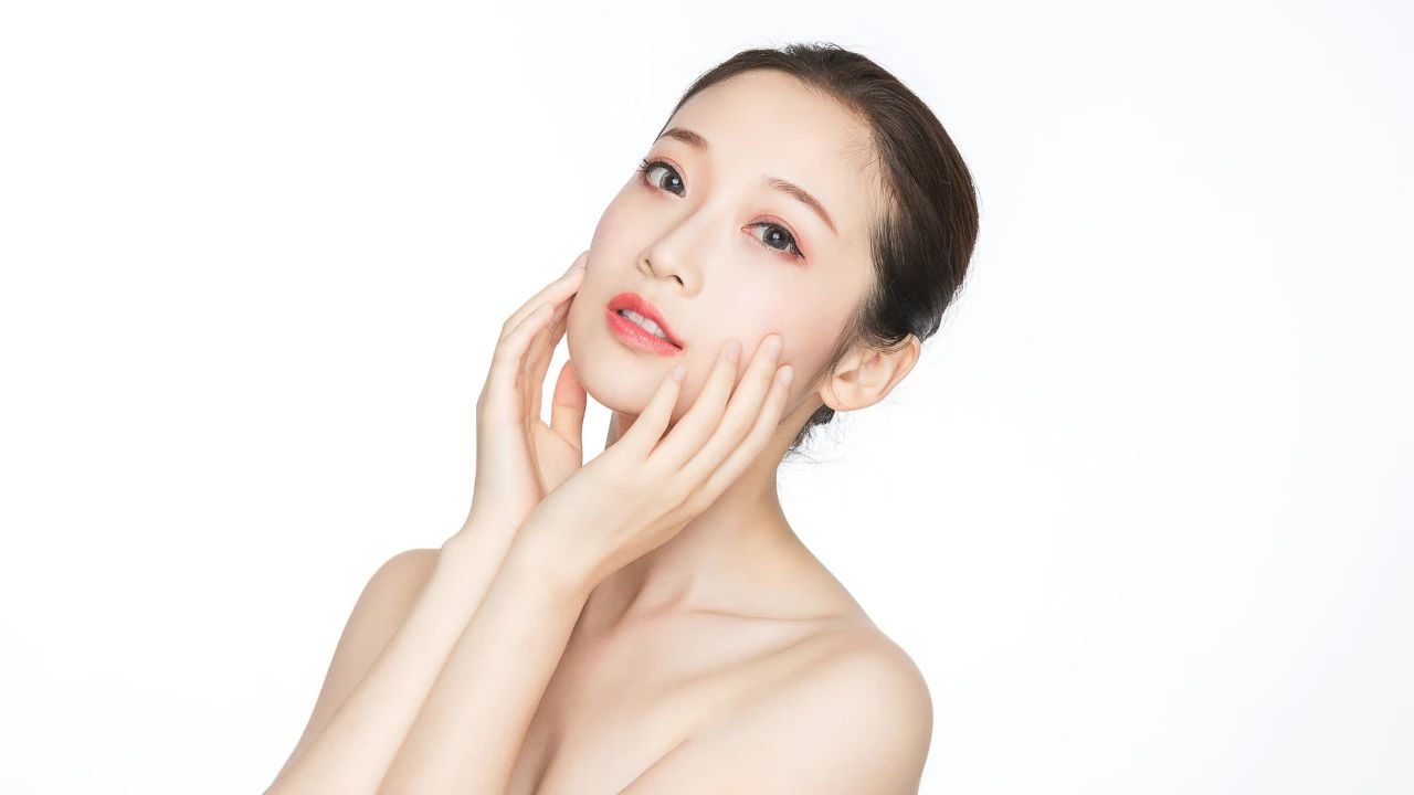 The Complete Guide to Energy-Based Skin Treatments: Science, Options & Aftercare