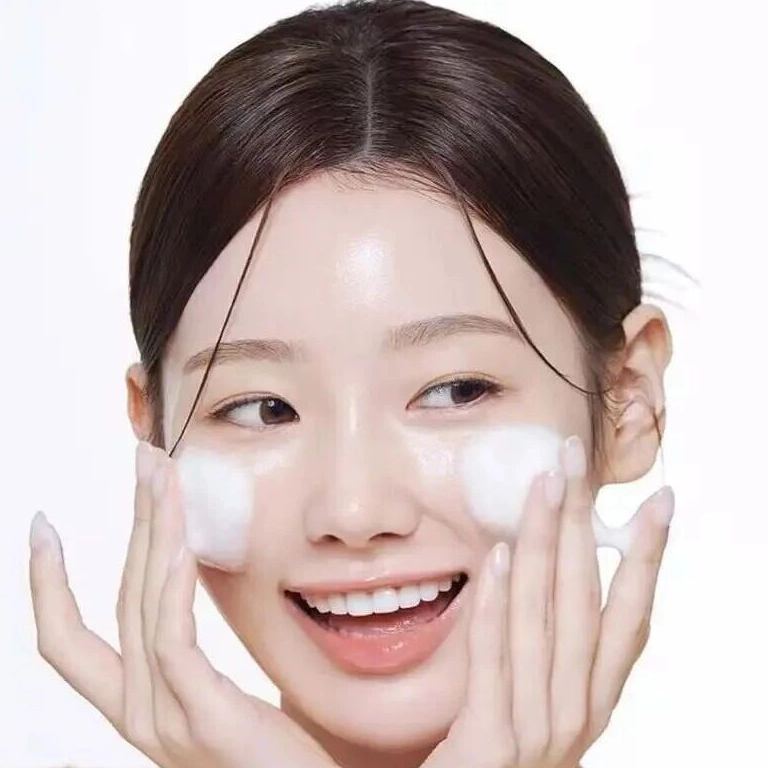 Why Is Tech Beauty the Best Way for Anti-Aging and Age Reversal?